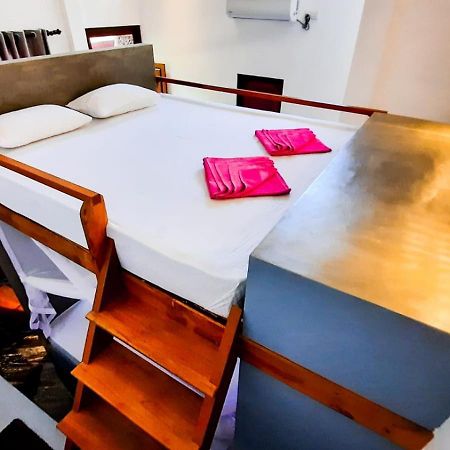 Jungle Escape Hiriketiya Hotell Dikwella Exteriör bild