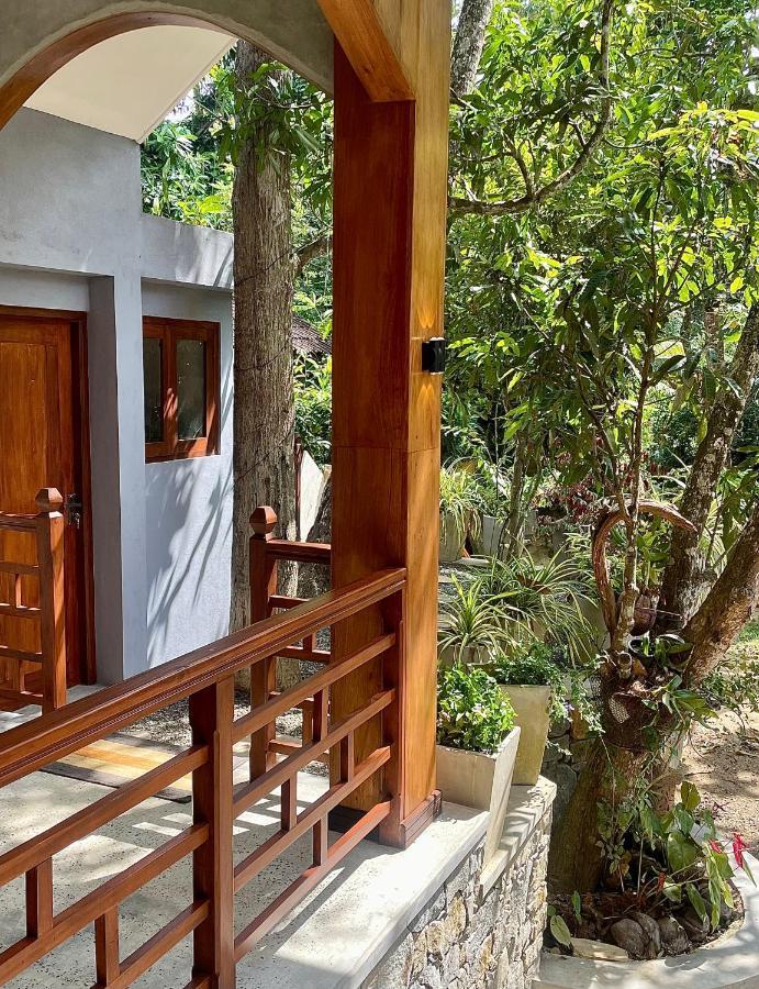 Jungle Escape Hiriketiya Hotell Dikwella Exteriör bild