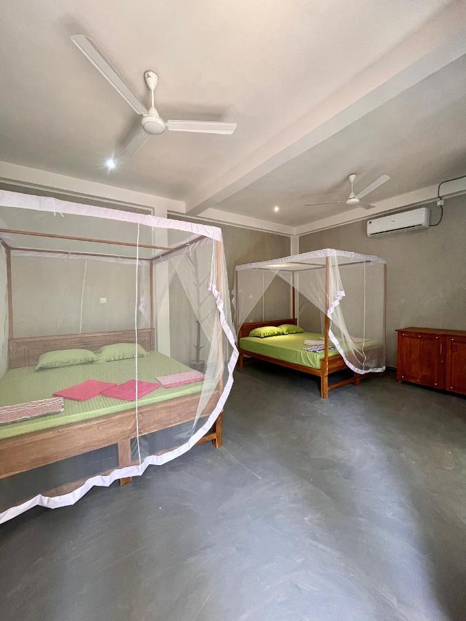 Jungle Escape Hiriketiya Hotell Dikwella Exteriör bild