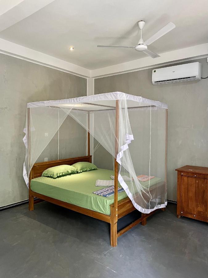Jungle Escape Hiriketiya Hotell Dikwella Exteriör bild